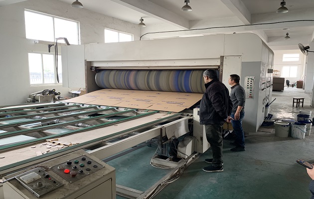 ZYKM II型 全自動印刷模切機（超大型）2500x3600mm在蘇州民燁工作剪影